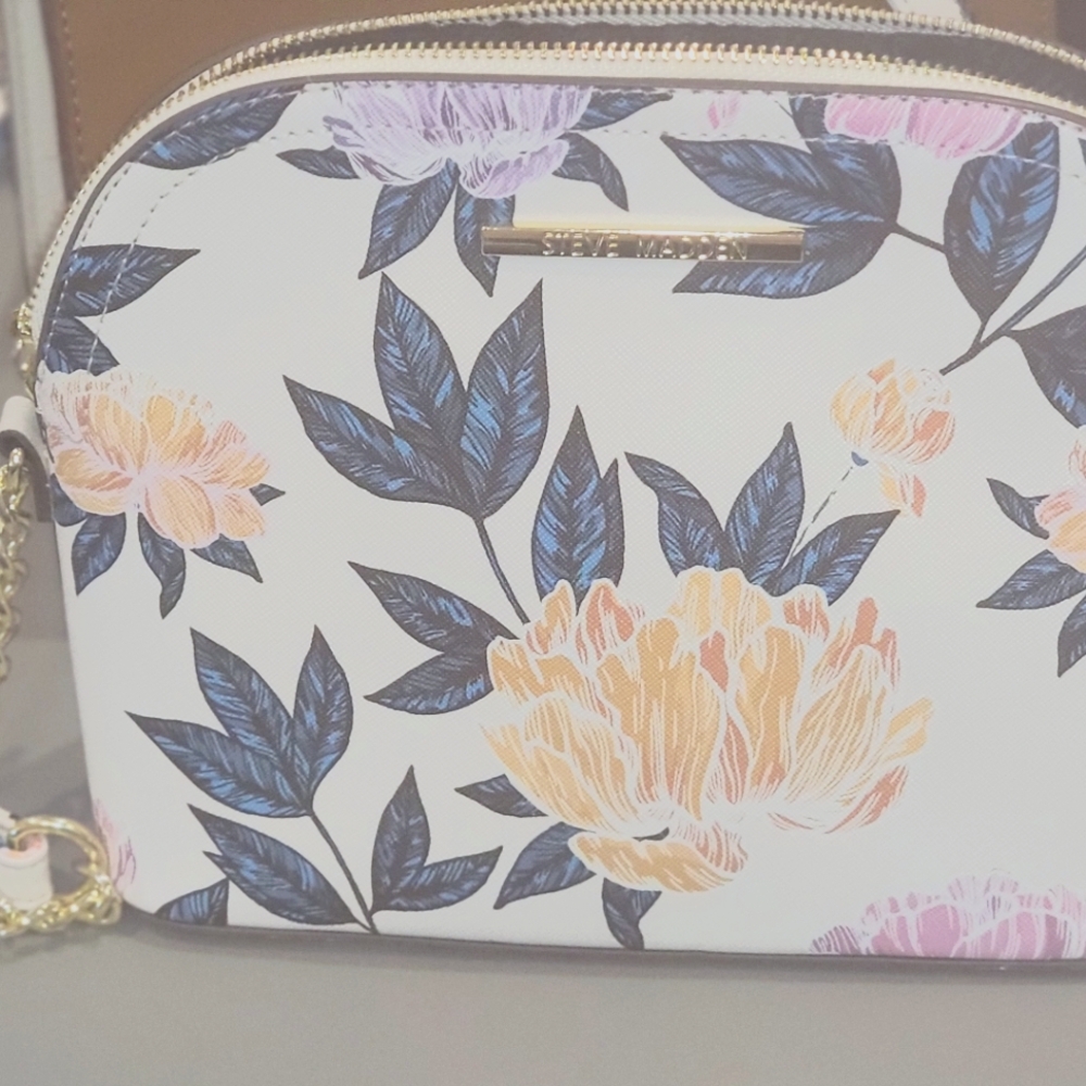 Steve MaddenSteve Madden Farren Nylon Dome Crossbody Bag